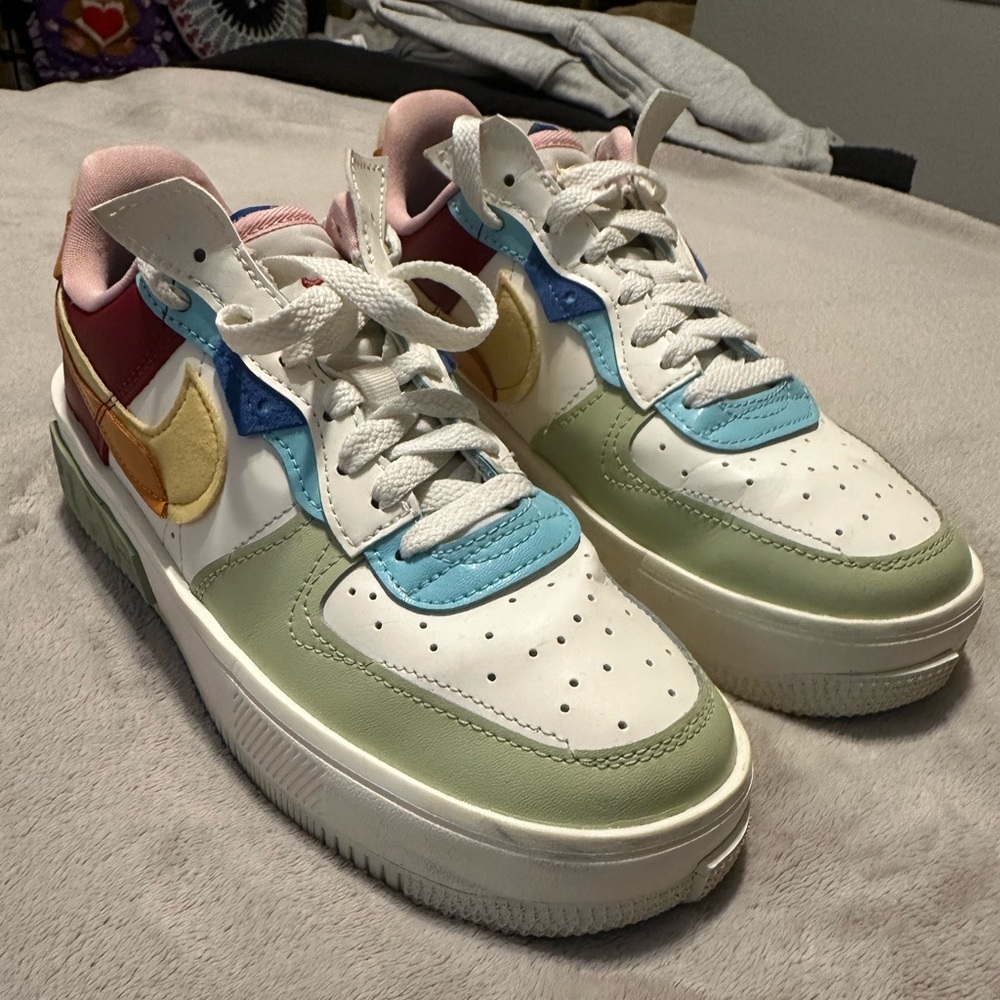 Women’s AirForce 1 Fontanka ‘St. Petersburg Raves’
